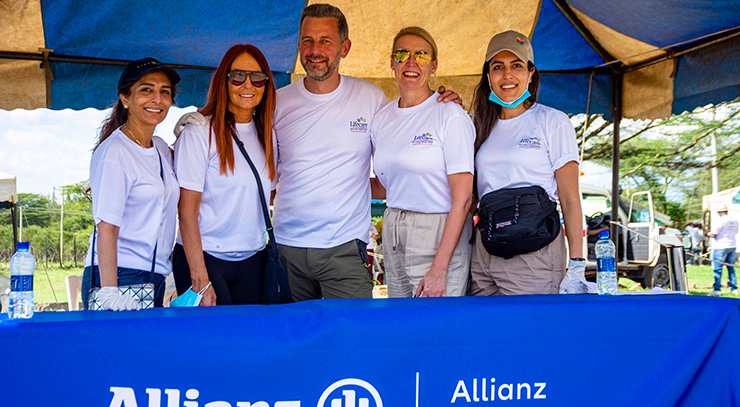 Volunteers from Allianz Partners posing for the Mara Medical Humanitarian Mission.