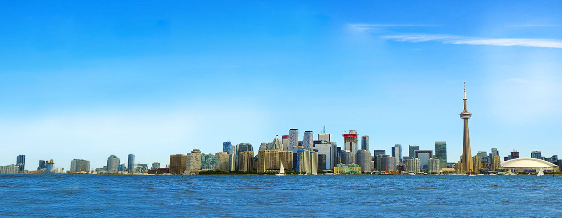 immeubles de Toronto depuis le lac Ontario