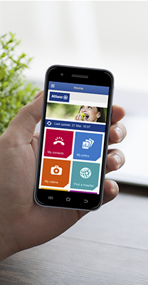 Illustration de l'application mobile Allianz Care avec différentes fonctionnalités pour les expatriés.